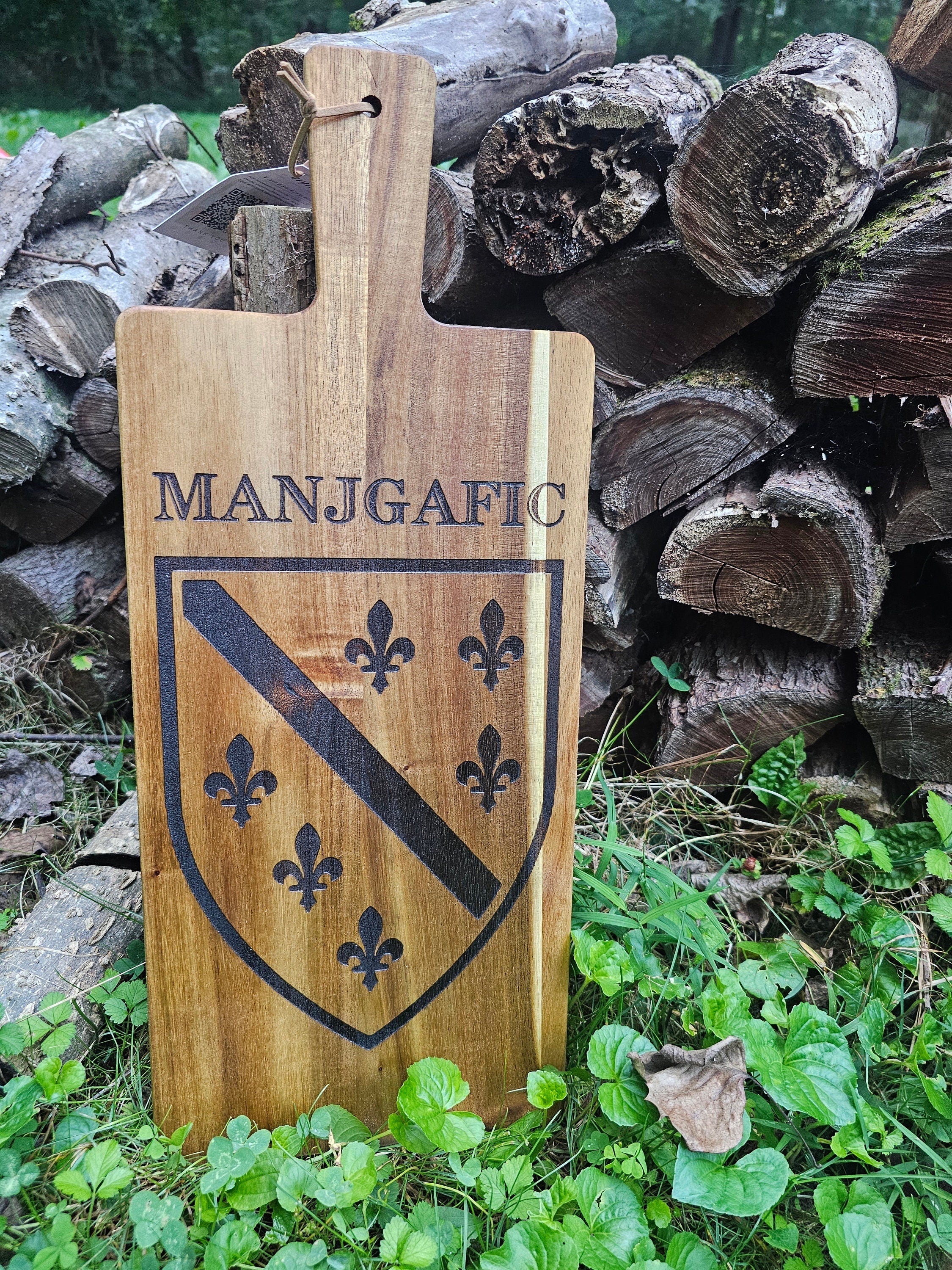 Bosnia BIH Personalized Charcuterie Wood Board/Acacia Wood Custom Serving Tray/Classic Elegant Monogram Rectangle Square/Closing Gift Bosna