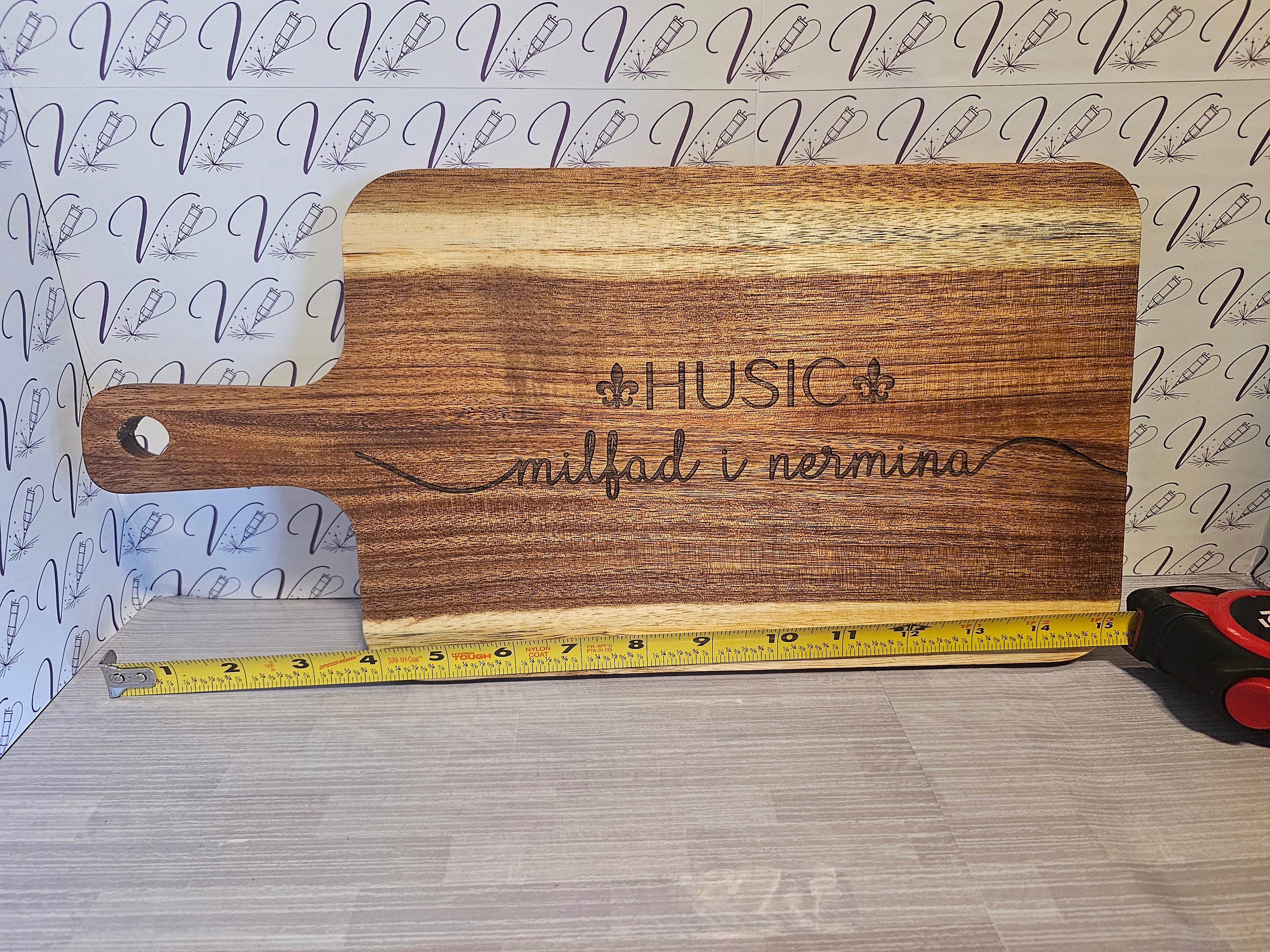 Personalized Family Ljiljan Name Board